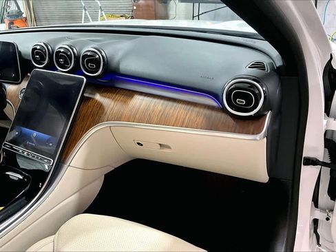 Used 2023 Mercedes-Benz C 300 4MATIC Sedan image 18