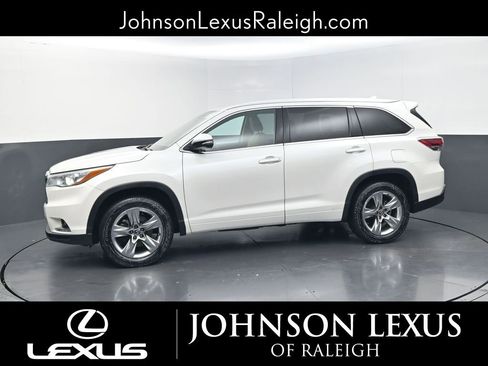 Used 2016 Toyota Highlander Limited image 2