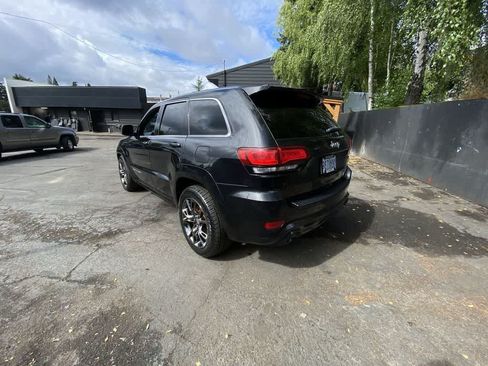 Used 2015 Jeep Grand Cherokee SRT w/ Luxury Group II AWD/4WD image 4