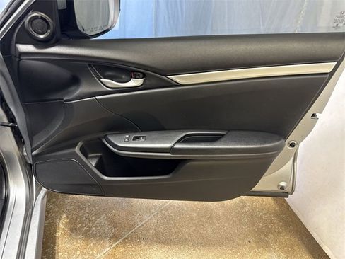 Used 2019 Honda Civic Sport image 24