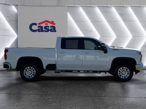 Used 2023 Chevrolet Silverado 2500 LT w/ Convenience Package image 12