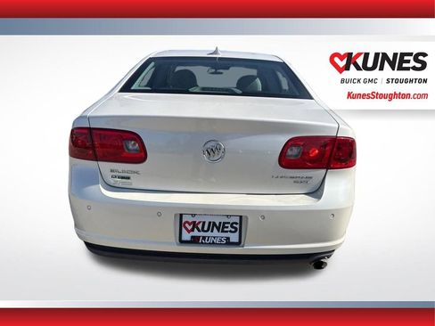 Used 2011 Buick Lucerne CXL image 8