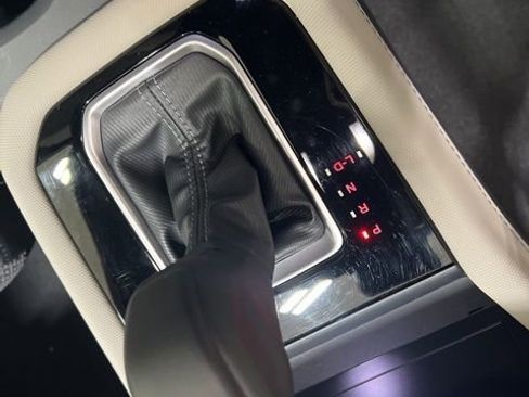 Certified 2025 Subaru Forester Premium image 13