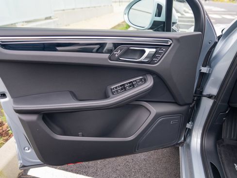 New 2026 Porsche Macan Turbo AWD/4WD image 10