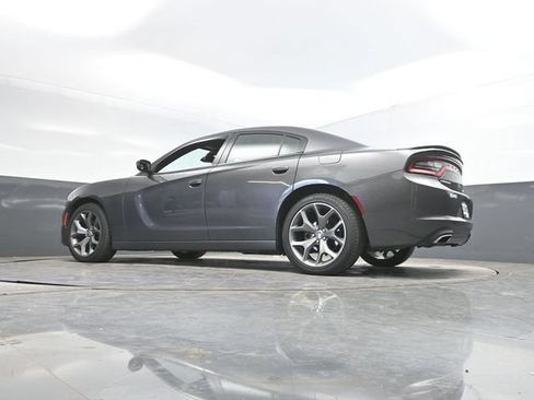 Used 2015 Dodge Charger SXT RWD image 49