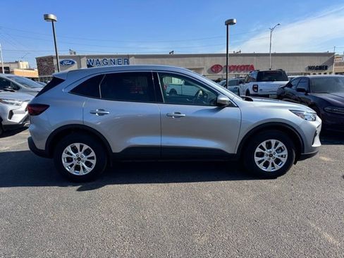 Used 2023 Ford Escape Active w/ Tech Pack #2 image 2