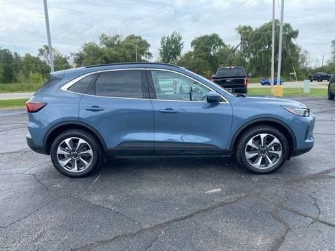 New 2024 Ford Escape Platinum w/ Premium Technology Package image 8