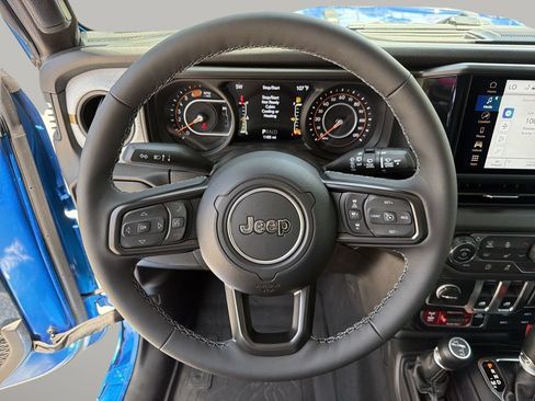 Used 2026 Jeep Wrangler Sport AWD/4WD image 29