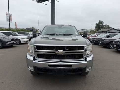 Used 2009 Chevrolet Silverado 3500 W/T AWD/4WD image 3