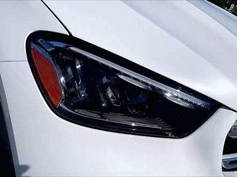Certified 2025 Mercedes-Benz GLE 450 4MATIC image 28