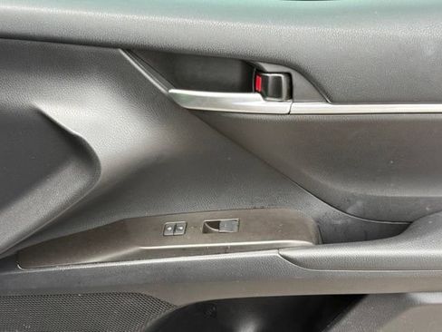 Used 2024 Toyota Camry SE FWD image 15