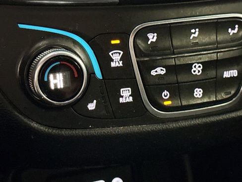 Used 2022 Chevrolet Equinox LT image 20