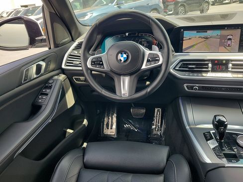 Used 2023 BMW X5 sDrive40i w/ M Sport Package RWD image 12