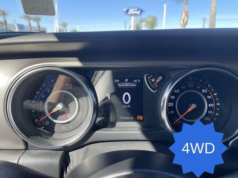 Used 2021 Jeep Gladiator Sport AWD/4WD image 11
