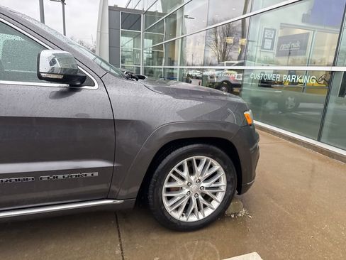 Used 2018 Jeep Grand Cherokee Summit image 6