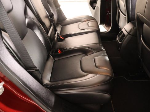 Used 2021 Jeep Cherokee Latitude Lux 80th Anniv w/ Quick Order Package 2YU 80th FWD image 14