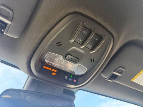 Used 2024 Buick Envista Avenir FWD image 33