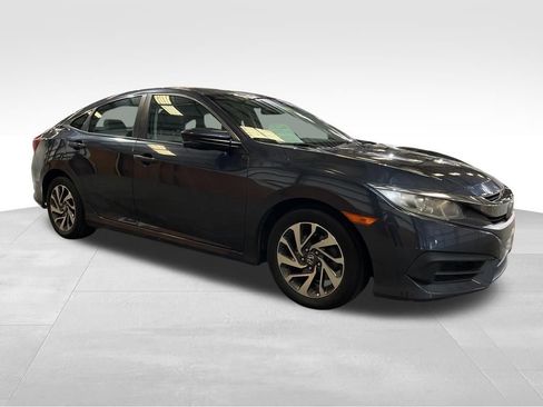 Used 2018 Honda Civic EX image 7