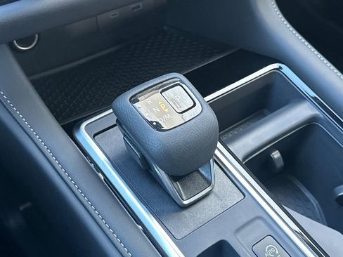 New 2025 Nissan Pathfinder SV image 19