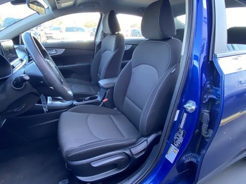 Used 2024 Kia Forte LXS image 12