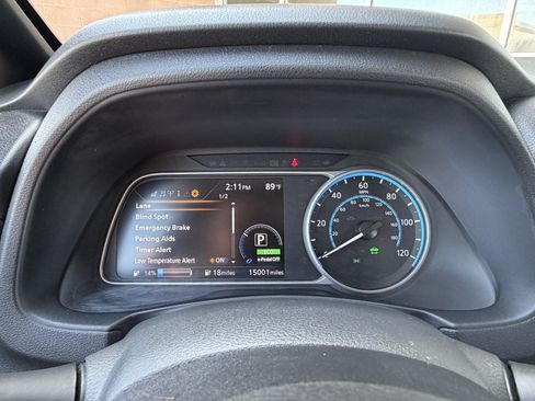 Used 2024 Nissan Leaf S FWD image 18
