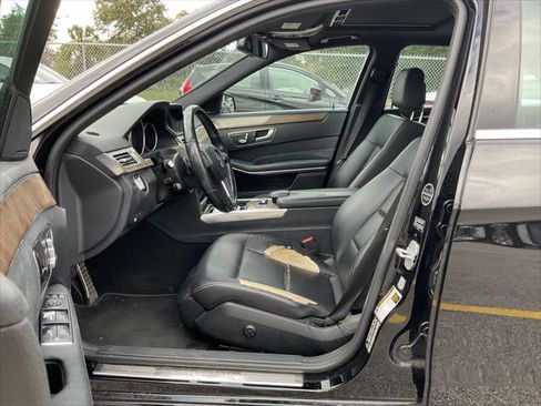 Used 2016 Mercedes-Benz E 350 Sedan w/ Premium Package image 28