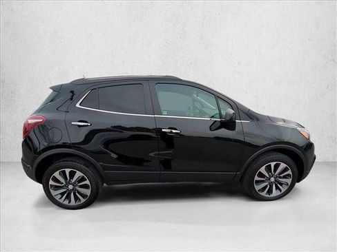 Used 2022 Buick Encore Preferred w/ Safety Package image 4