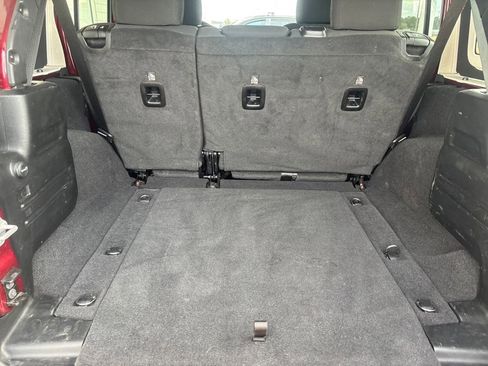 Used 2021 Jeep Wrangler Unlimited Sport image 27