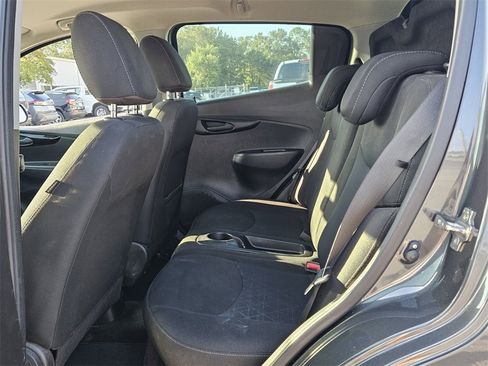 Used 2020 Chevrolet Spark LT image 4