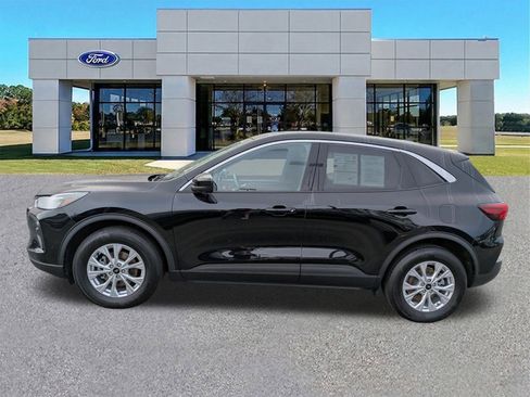 Certified 2023 Ford Escape Active w/ Tech Pack #2 image 7