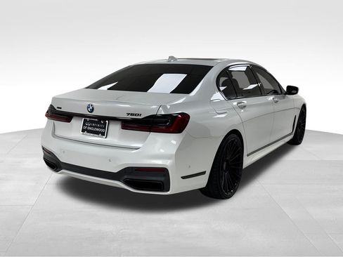 Used 2022 BMW 750i xDrive w/ Autobahn Package image 7