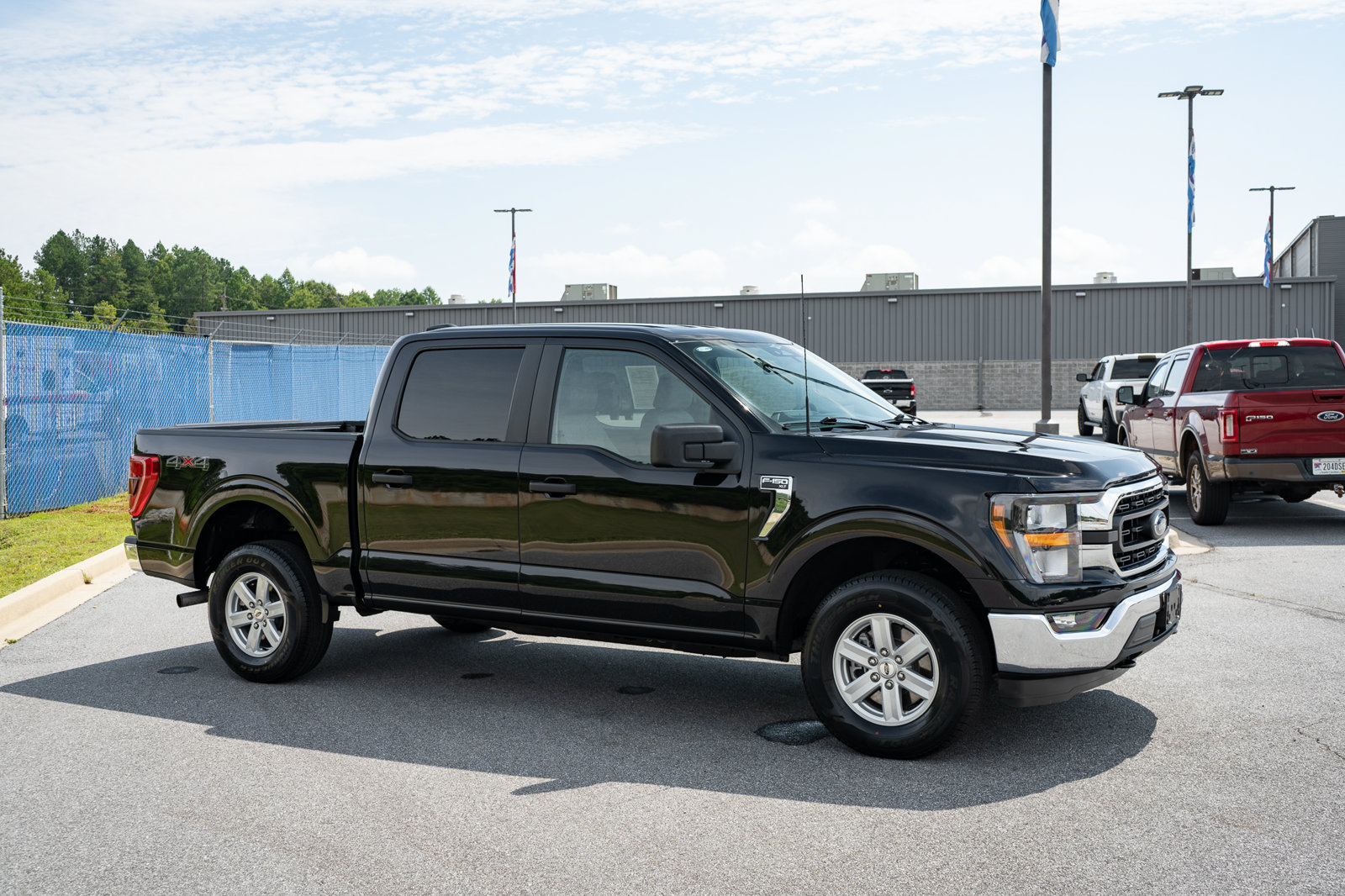 Used 2023 Ford F150 XLT AWD/4WD image 12
