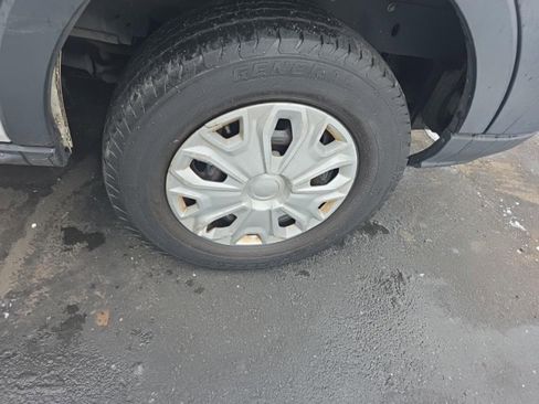 Used 2015 Ford Transit 250 130 Medium Roof image 13