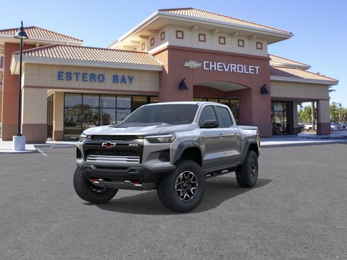 New 2026 Chevrolet Colorado ZR2 w/ Technology Package AWD/4WD image 8