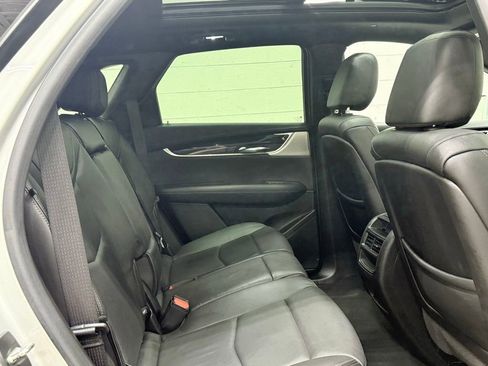 Used 2020 Cadillac XT5 Premium Luxury w/ LPO, Floor Liner Package image 39