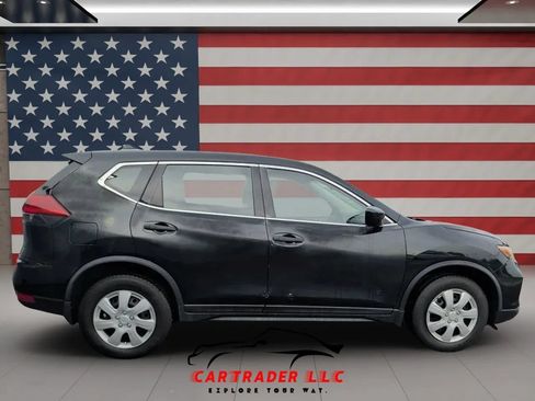 Used 2018 Nissan Rogue S AWD/4WD image 6
