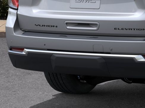 New 2026 GMC Yukon XL Elevation w/ Elevation Premium Package RWD image 14