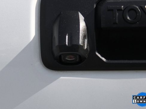 Used 2020 Toyota Tacoma TRD Off-Road image 34