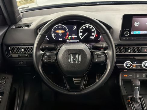 Used 2025 Honda Civic Sport image 22