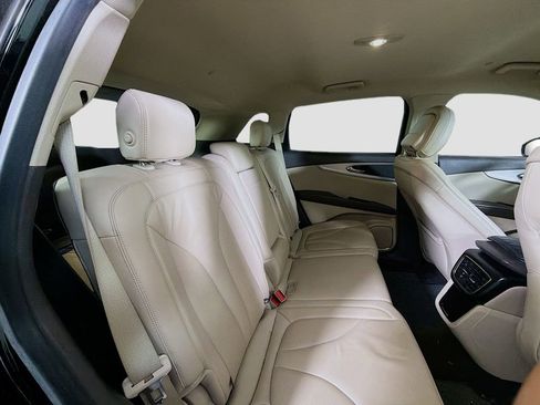 Used 2020 Lincoln Nautilus FWD w/ Equipment Group 101A image 27