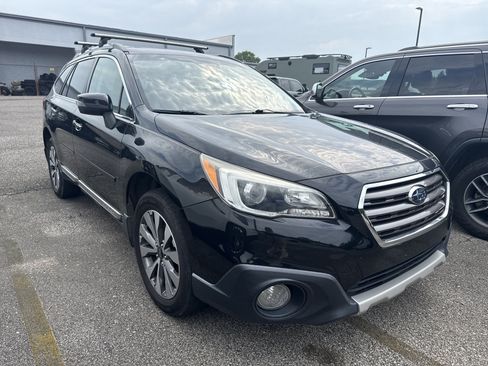 Used 2017 Subaru Outback 2.5i Touring w/ Popular Package #5A AWD/4WD image 3
