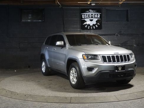 Used 2015 Jeep Grand Cherokee Laredo w/ Quick Order Package 23E image 9