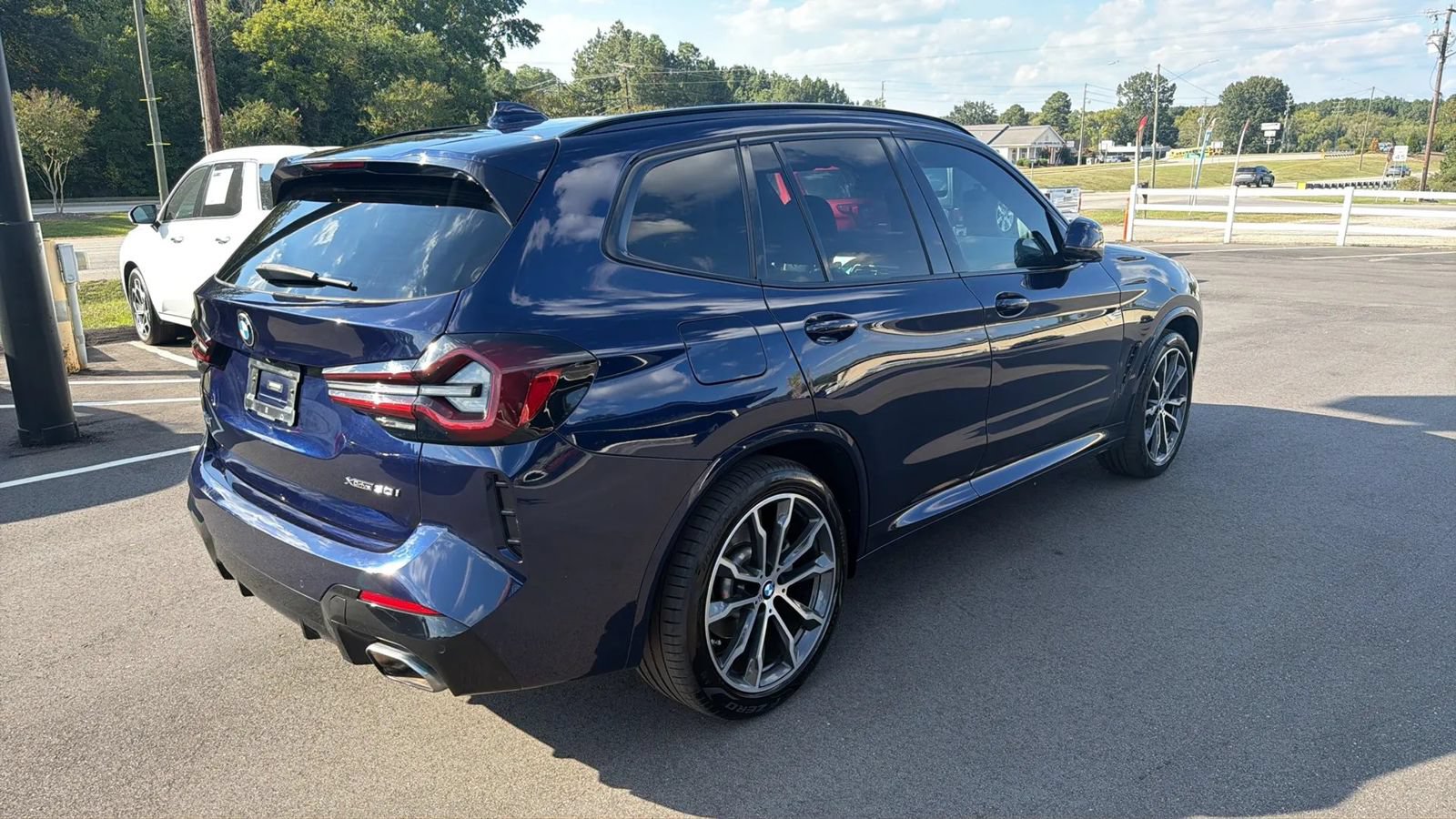 Used 2022 BMW X3 xDrive30i w/ M Sport Package 2 AWD/4WD image 5