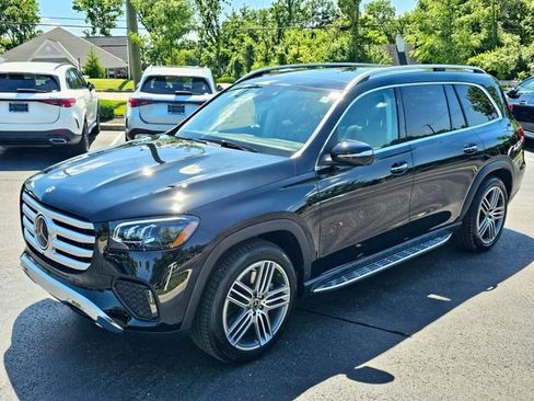 New 2026 Mercedes-Benz GLS 450 4MATIC image 3