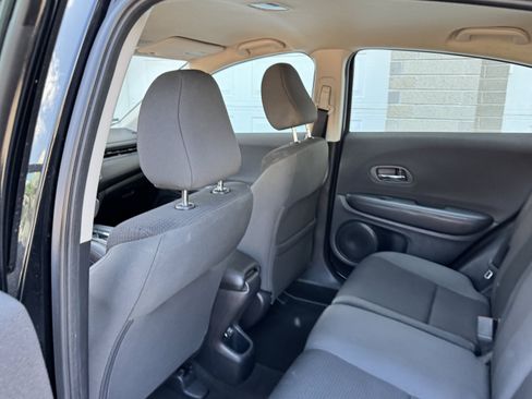 Used 2019 Honda HR-V LX image 22