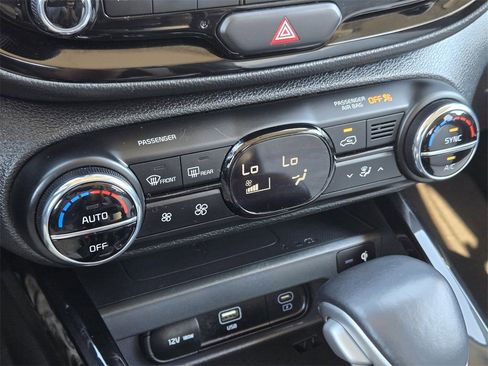 Certified 2024 Kia Soul GT-Line image 21