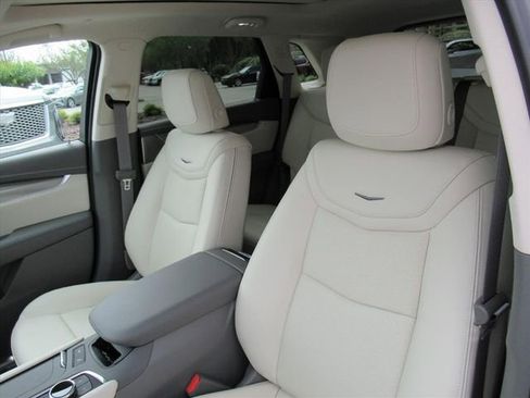 New 2026 Cadillac XT5 Premium Luxury w/ Driver Assist Package FWD image 17