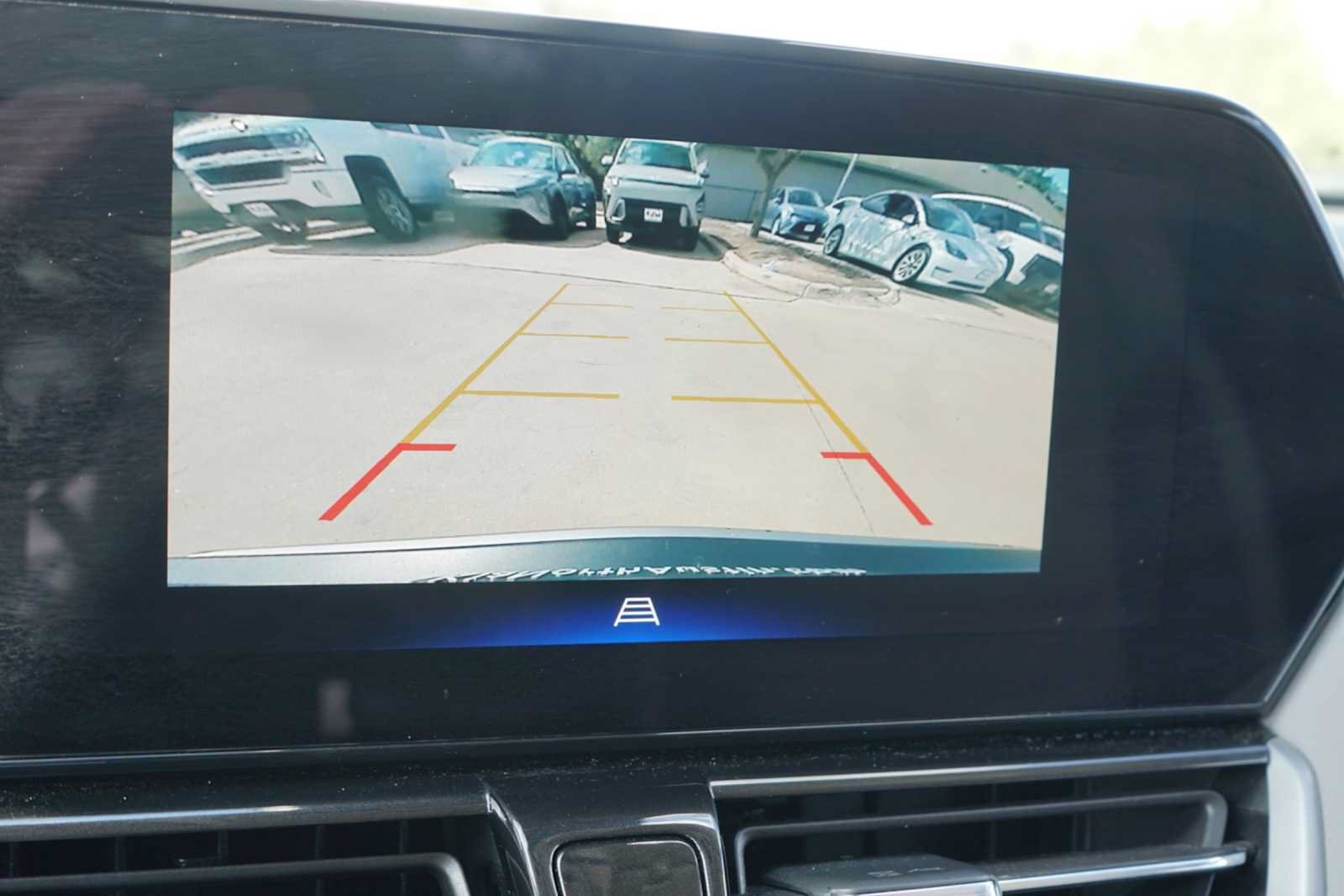 Used 2025 Chevrolet TrailBlazer LT FWD image 10