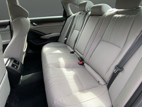Used 2018 Honda Accord EX-L image 24