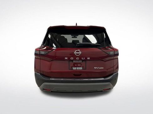Used 2023 Nissan Rogue SV image 11
